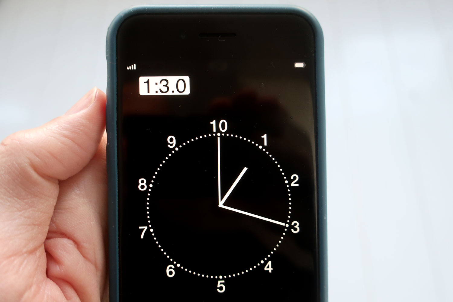 Claude Closky, ‘12 hours = 10 hours,’ 1992-1998, website (https://archive.sittes.net/fracoccitaniemontpellier/)